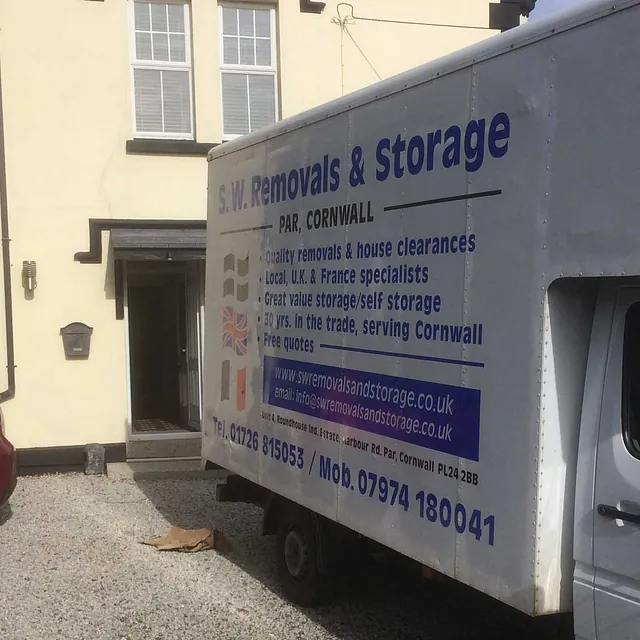 Our removal and storage team working